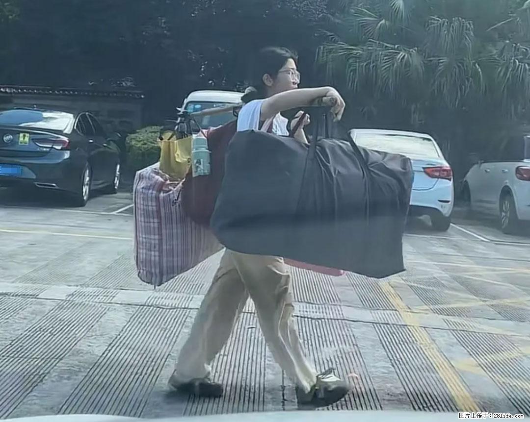 全网追的“扁担女孩”，找了一份暑假工，时薪12元 - 承德生活资讯 - 承德28生活网 chengde.28life.net